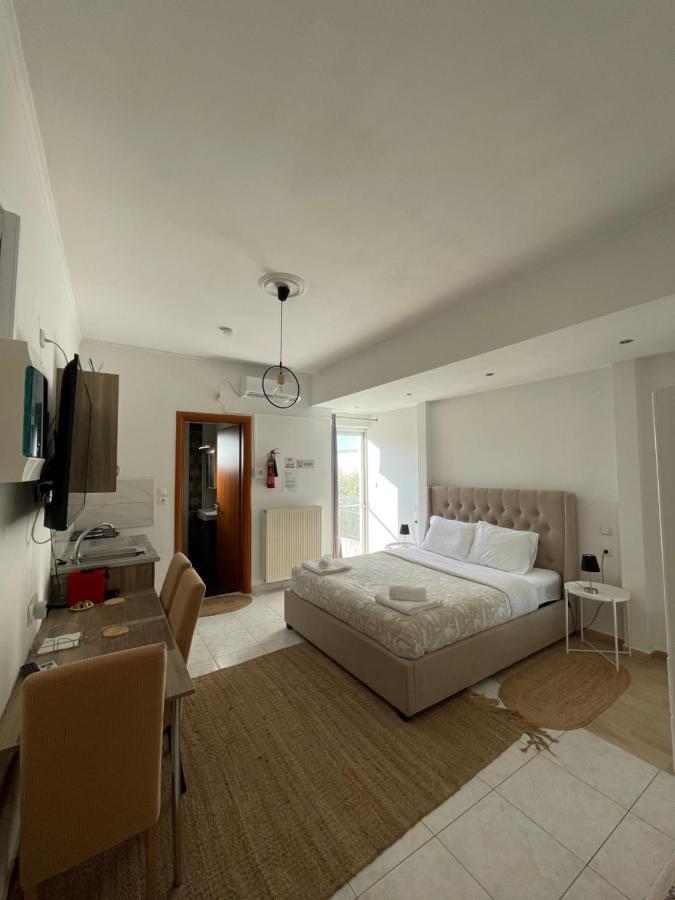 Greece Apartments Now Patras Eksteriør billede