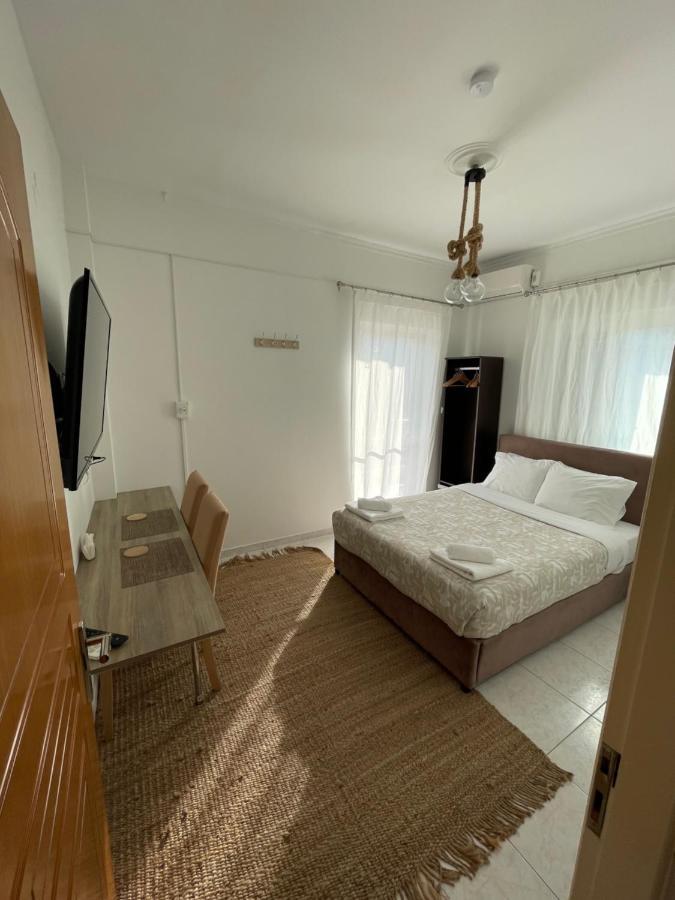 Greece Apartments Now Patras Eksteriør billede