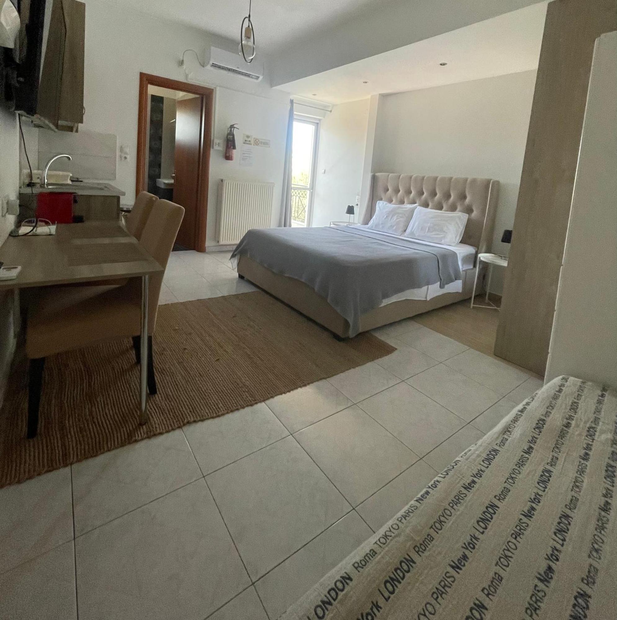 Greece Apartments Now Patras Eksteriør billede